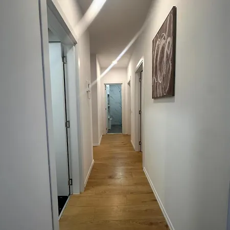 Stylish 3bed Quiet Area Univers Apartamento