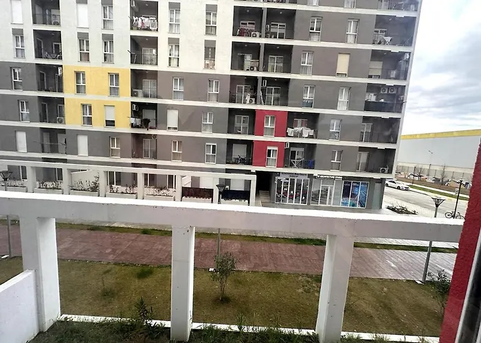 Stylish 3bed Quiet Area Univers Apartmán *