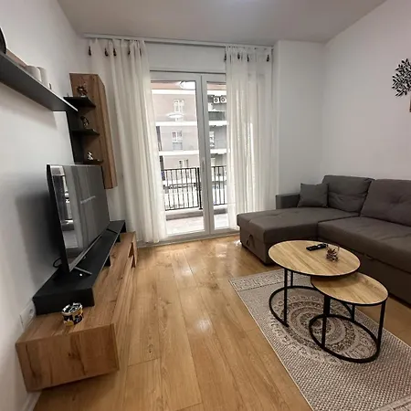 Daire Stylish 2bedroom Tirana Univers *
